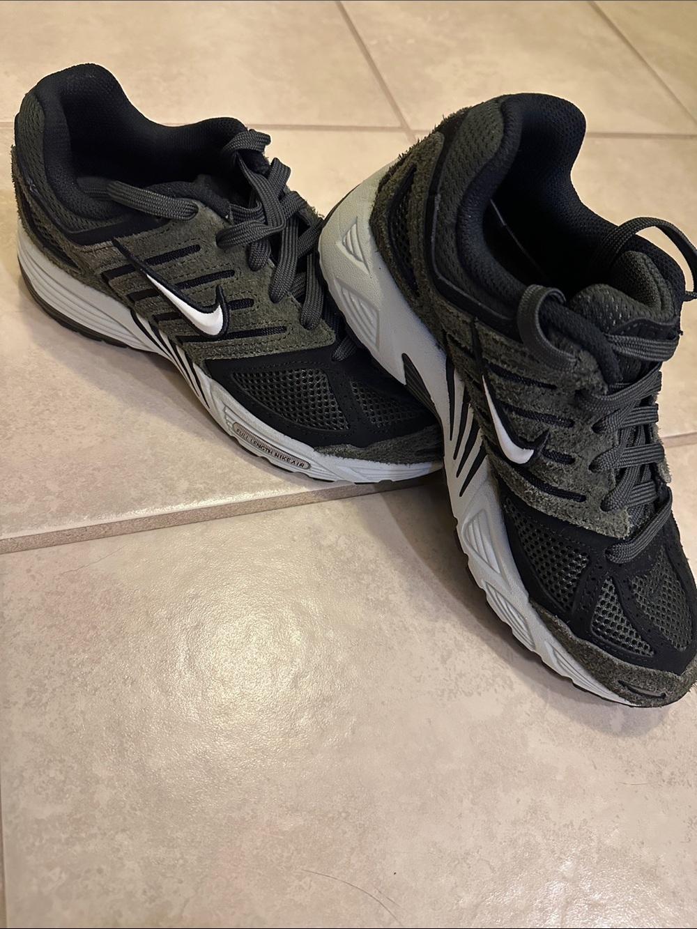Nike Air Peg 2k5 ‘Sequoia Black’